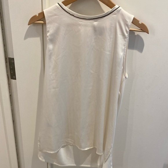 Ann Taylor Sleeveless Off White Ivory Satin Top Blouse Faux Leather Trim Size S - Picture 1 of 3